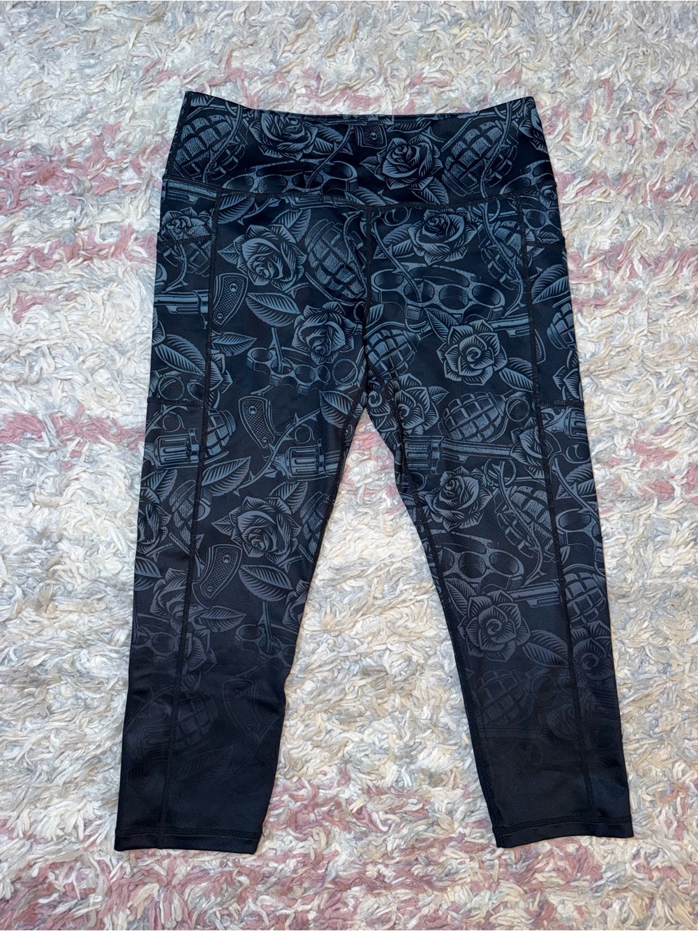 Constantly Varied Gear patterned leggings L